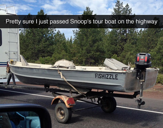 funny-boat-street-highway-Snoop