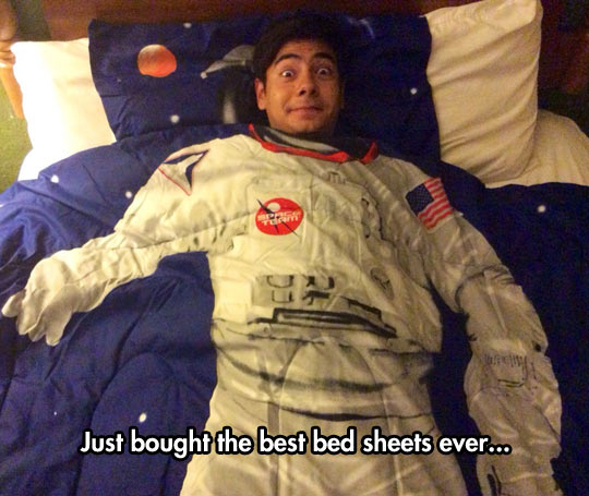 cool-astronaut-bed-sheets-cover