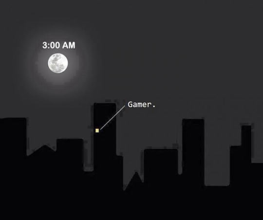 funny-city-night-moon-gamer