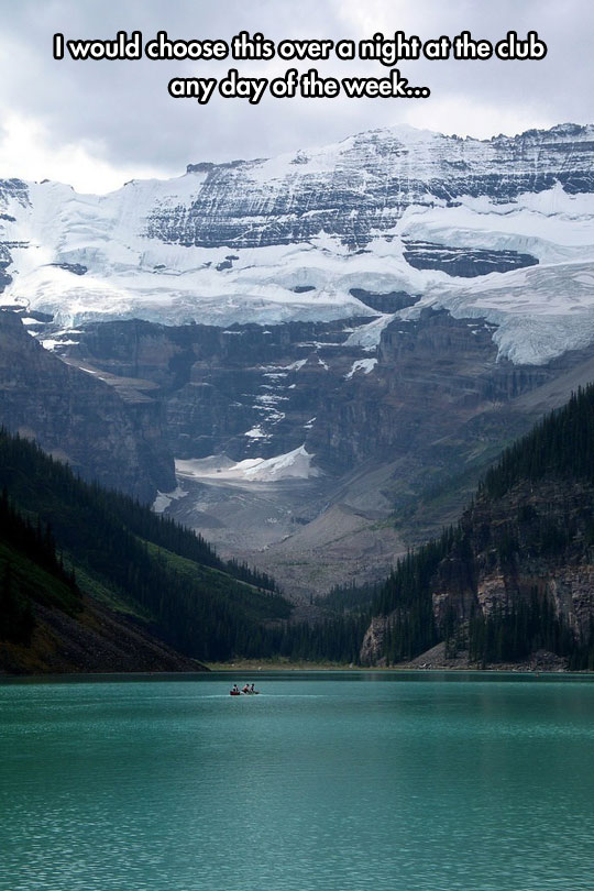 cool-mountains-lake-forest-weekend