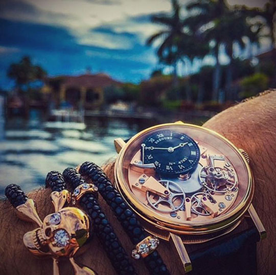 cool-mechanical-watch-design-island