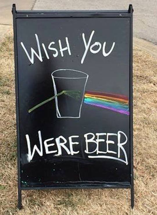 funny-beer-Pink-Floyd-drawing-blackboard