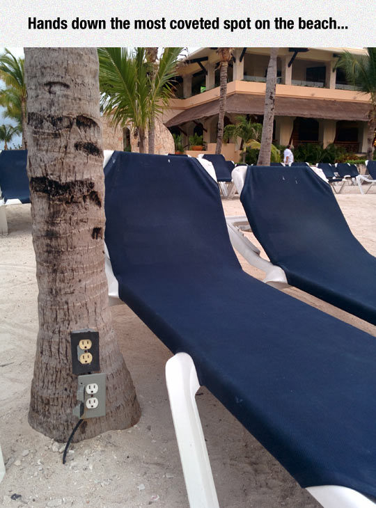 funny-bed-beach-story-outlet