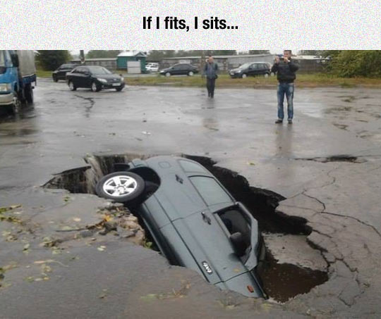 funny-car-hole-fell-street