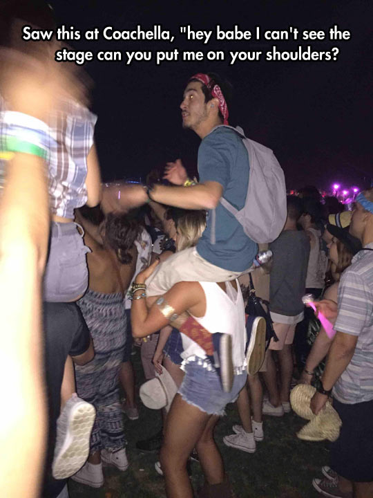 funny-concert-shoulder-girl-boy
