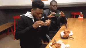 funny-gif-picture-food-friends-eating