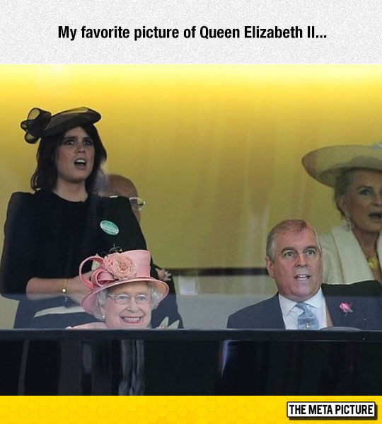 funny-Queen-Elizabeth-smiling-family