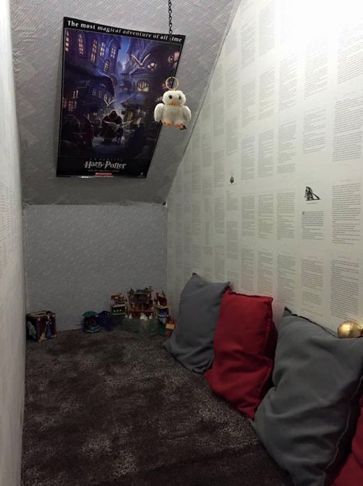 Mom Transforms Room Under The Stairs Into A Harry Potter