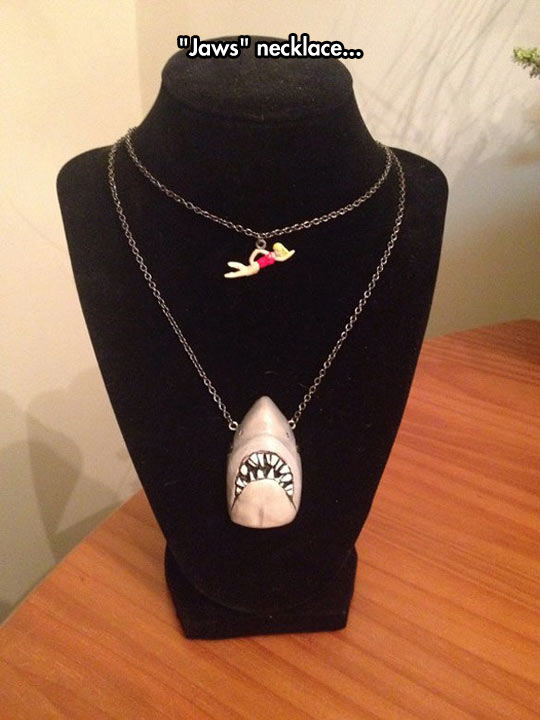 cool-necklace-Jaws-shark-girl