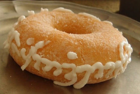 cool-LoTR-ring-words-donuts