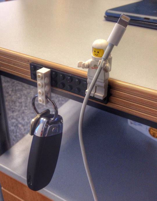 LEGO-key-cable-holder