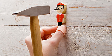 nailholder01