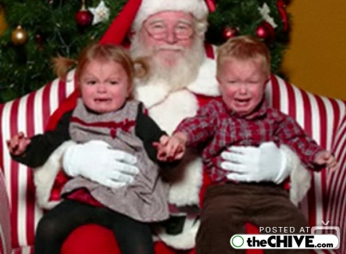 Kids Who Really Don’t Like Santa (23 pics)