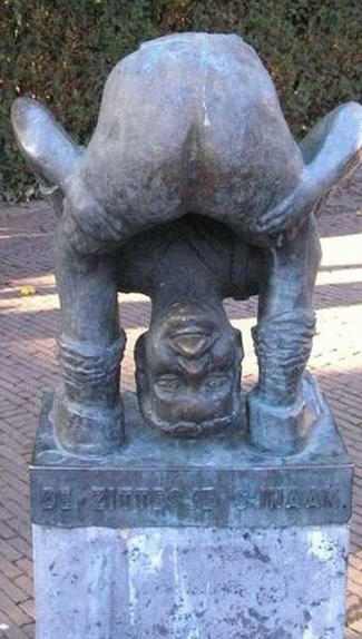 Bizarre Statues From Around The World (23 pics)